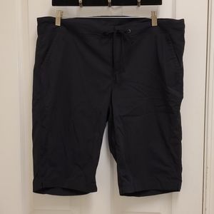 Columbia Omni Sheild Black Womens Bermuda Shorts